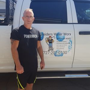 Meet your Posher, Randall